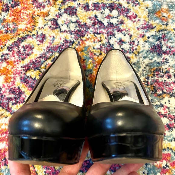 Michael Kors Sabrina Platform leather almond toe pumps -black size 8&1/2 - Picture 7 of 12